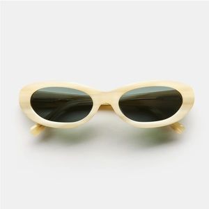 VEHLA WILLOW SUNGLASSES - CRÉME/OLIVE